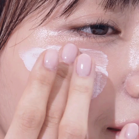 Тонирующий солнцезащитный крем Celimax Heart Pink Tone Up Sun Cream SPF50+ PA++++